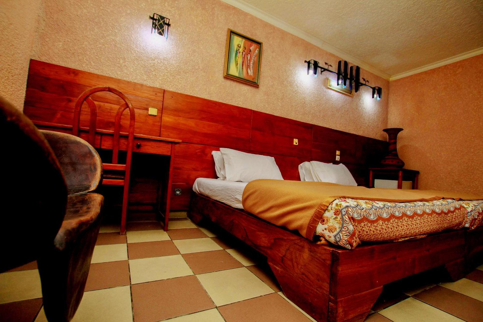 Hotel Le Prince Cotonou Exterior photo