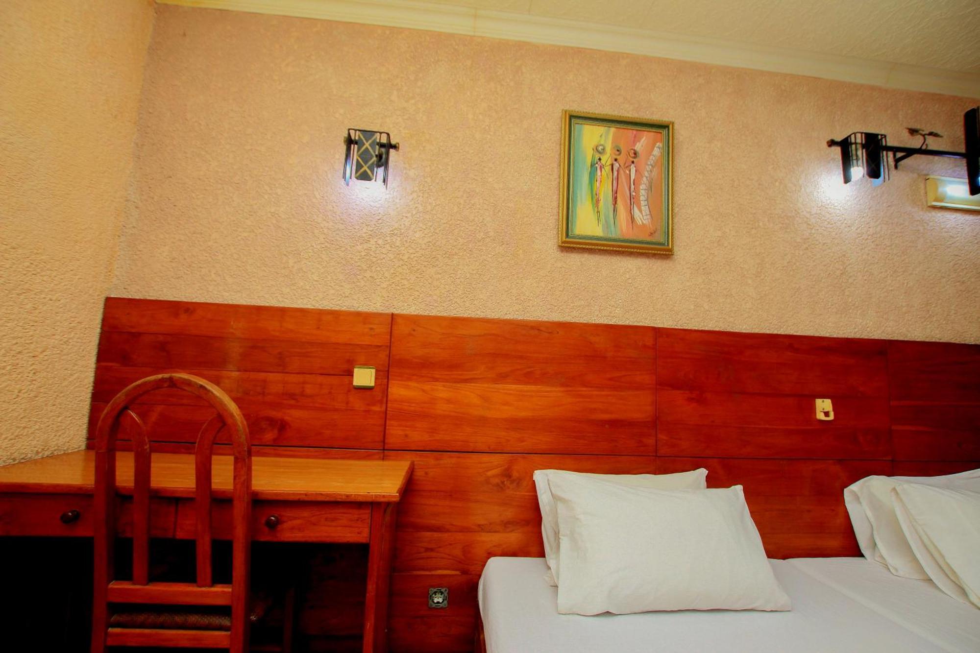 Hotel Le Prince Cotonou Exterior photo